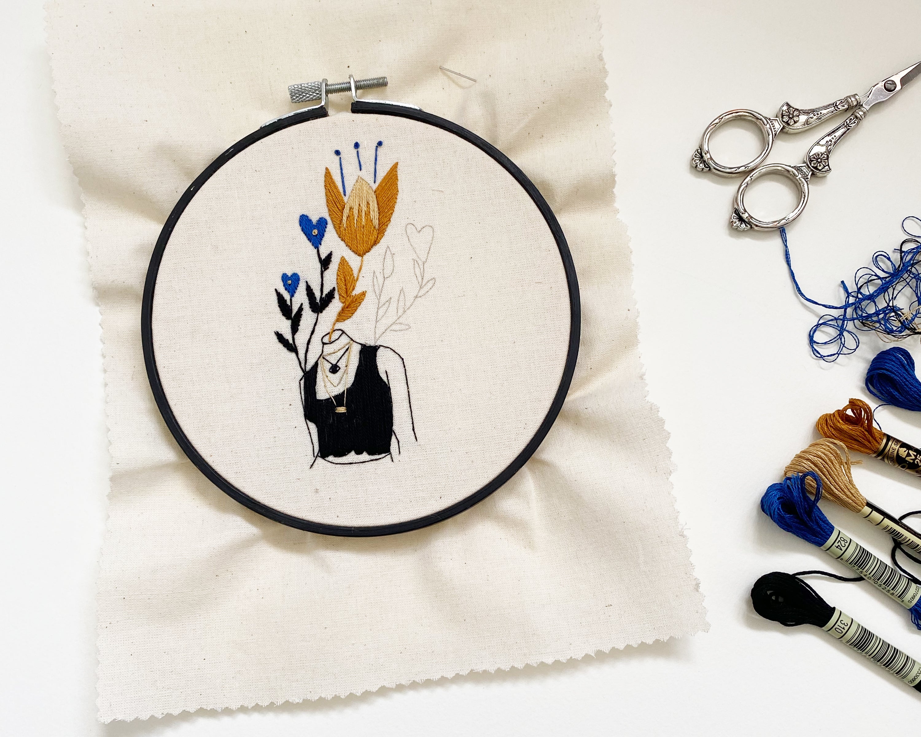 Queen of Hearts - Beginners Embroidery Kit