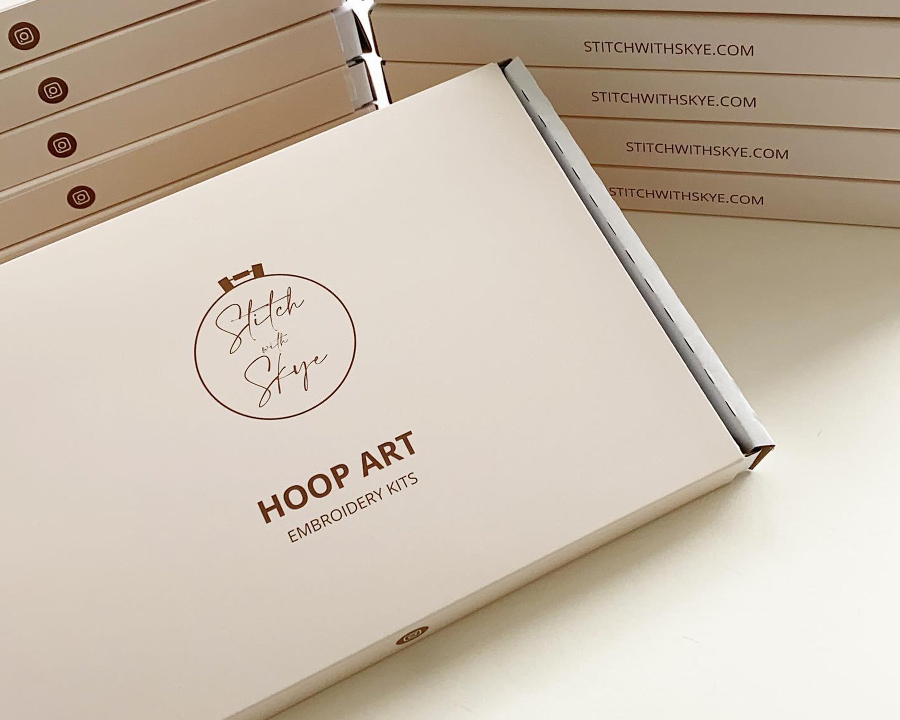 'Mummy & Me' Modern Embroidery Kit