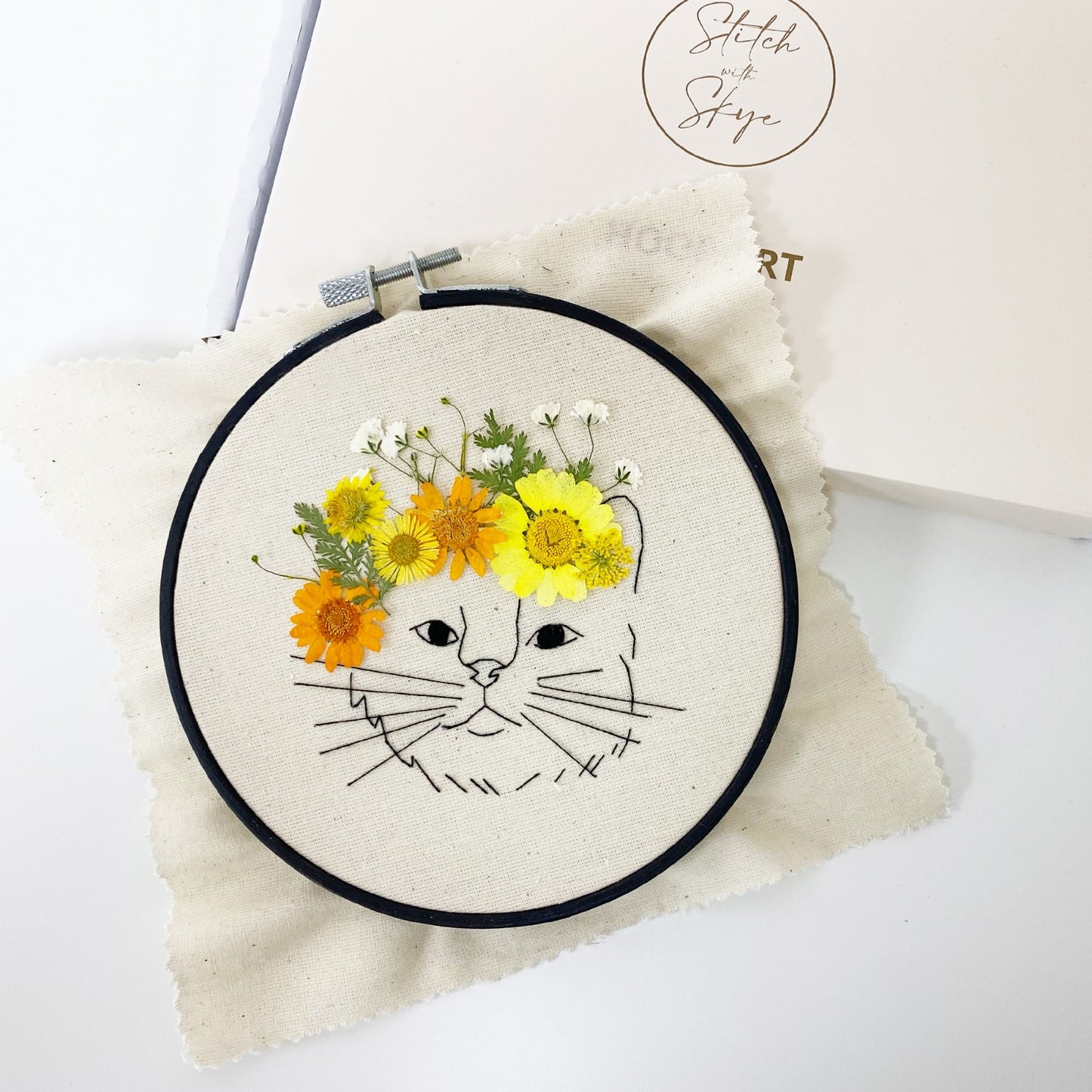 Dried Flower Crown Cat Embroidery Kit